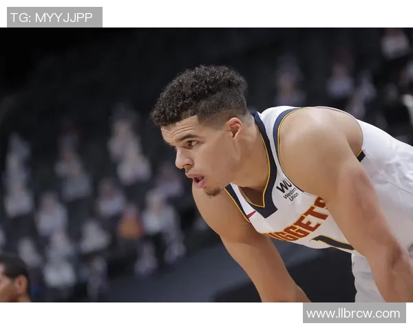 小迈克尔波特如何在NBA赛场上展现出色的篮球才华与潜力